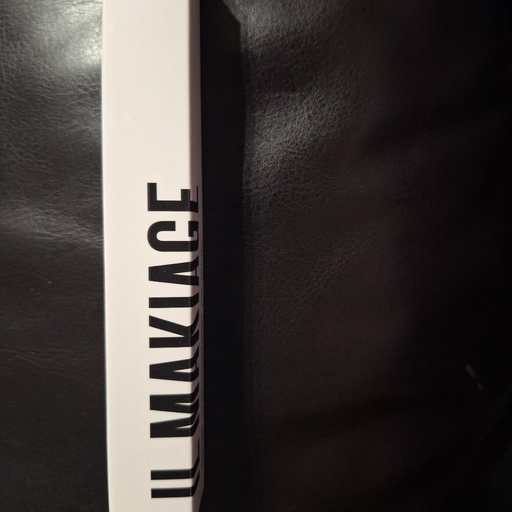 IL MAKIAGE MASCARA - BLACK